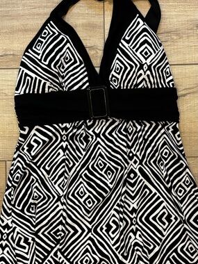 BCX Black and White Halter top with Geometric Print
